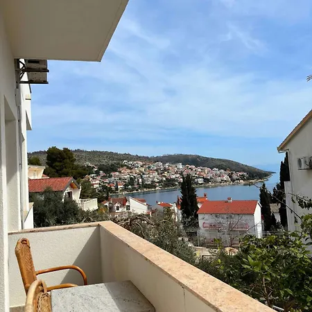 Апартаменты Seaview 11 Ciovo