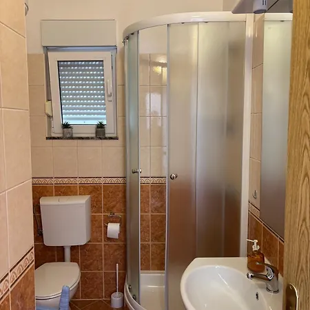 Seaview 11 Ciovo Апартаменты *