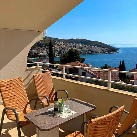 Апартаменты Seaview 11 Ciovo *