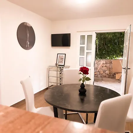 Апартаменты Seaview 11 Ciovo